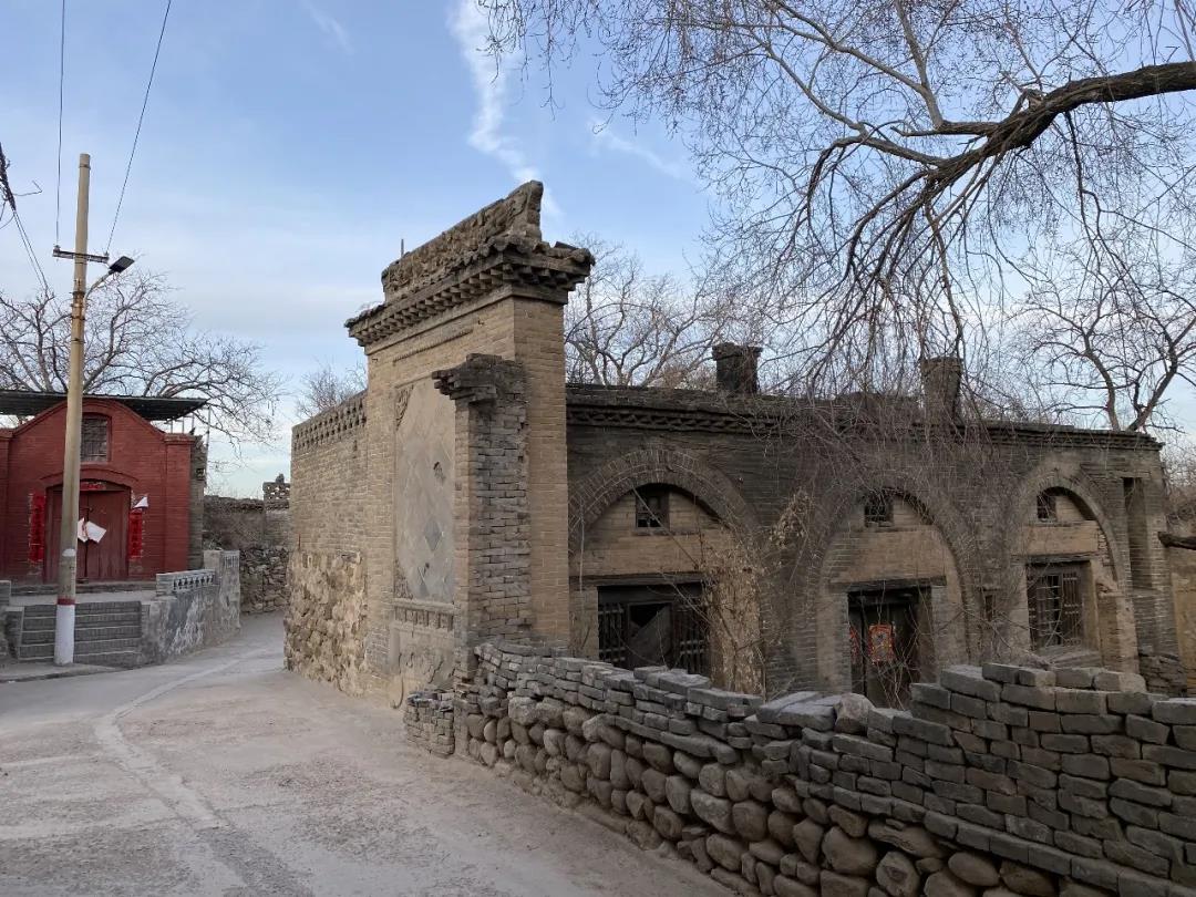 山西临汾尧都区亢村的老建筑与风景