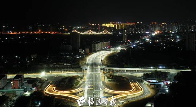 临汾上樊立交桥：一条跨铁路桥昨日正式通车！