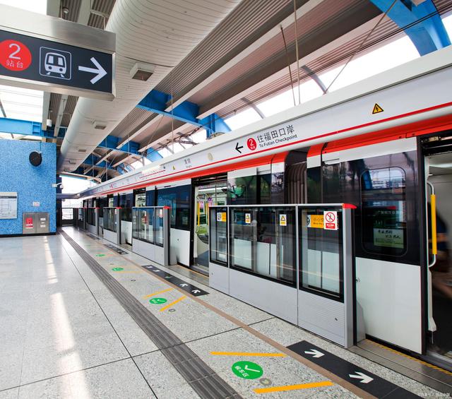 同样是一线城市，为何北京地铁亏73亿，深圳地铁却能赚110亿？
